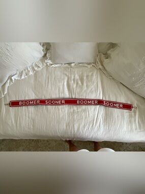 Oklahoma University (OU) Boomer Sooner Red Beaded Purse Strap - NEVER USED